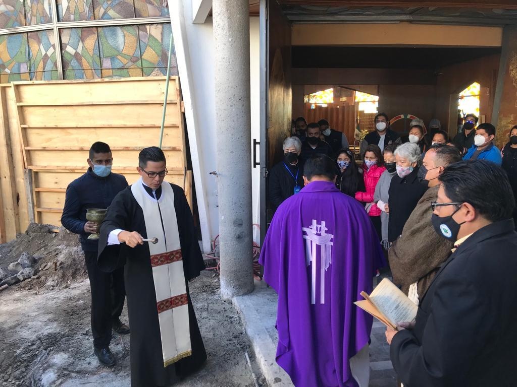 Inicia la construcción de la tienda parroquial