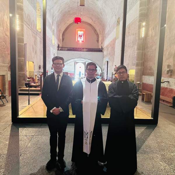 Continúan la visita de las reliquias de San Chárbel a toda la República Continúan la visita de las reliquias de San Chárbel a toda la República